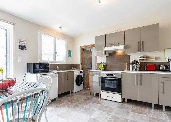 Les Rosiers By Interhome