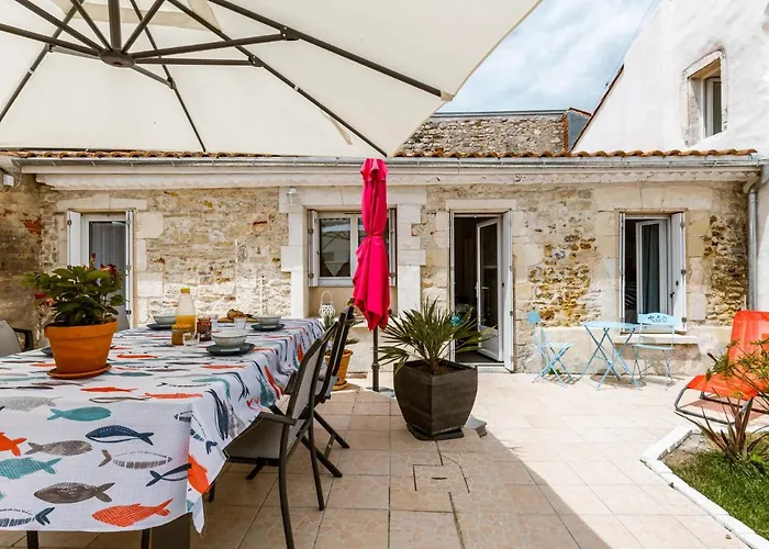 Holiday home Les Rosiers By Interhome Arvert